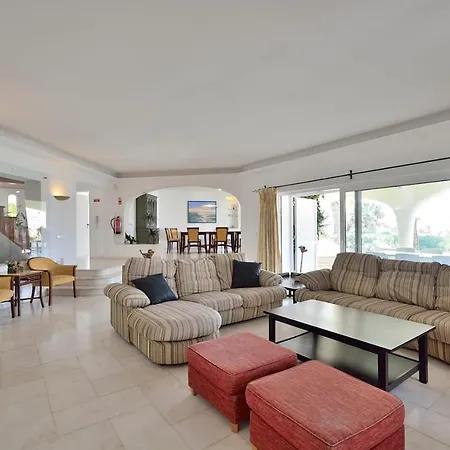Enar - Private Pool - Beach - Free Wi-fi - Air Con Albufeira