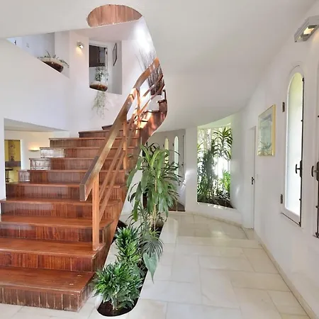 Enar - Private Pool - Beach - Free Wi-fi - Air Con Villa *