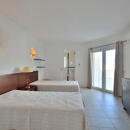 Enar - Private Pool - Beach - Free Wi-fi - Air Con Albufeira